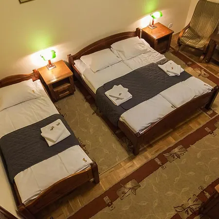 Dom Rekolekcyjny Vincentinum לינה וארוחת בוקר