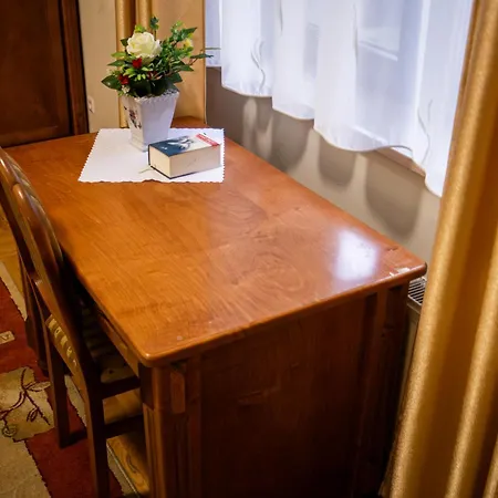 Bed & Breakfast Dom Rekolekcyjny Vincentinum Krzeszowice