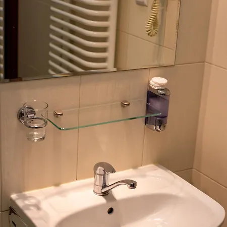 Bed & Breakfast Dom Rekolekcyjny Vincentinum