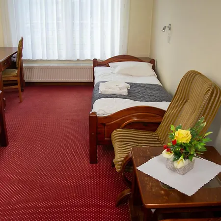 Dom Rekolekcyjny Vincentinum Bed & Breakfast *