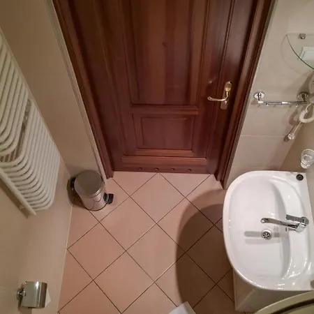 Dom Rekolekcyjny Vincentinum לינה וארוחת בוקר