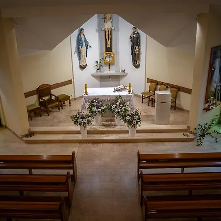 Dom Rekolekcyjny Vincentinum לינה וארוחת בוקר