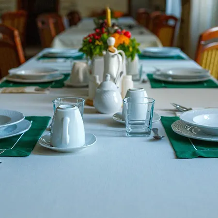 Bed & Breakfast Dom Rekolekcyjny Vincentinum